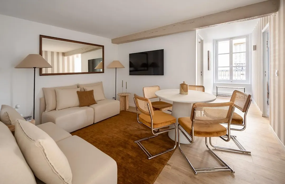 Appartement Luxueux Au Coeur De Saint Germain Des Pres-1